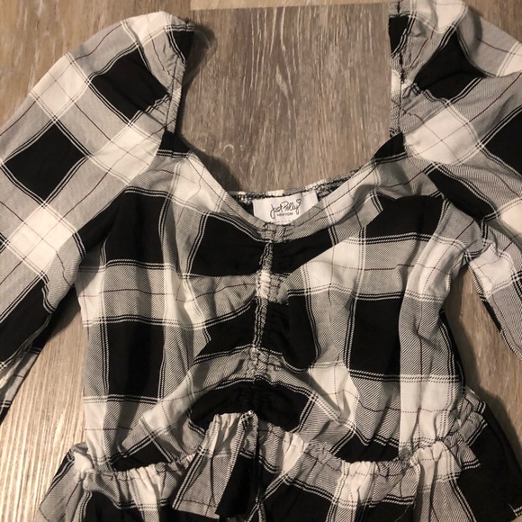 Crop Top! Black and white! Dressy! - Picture 3 of 3